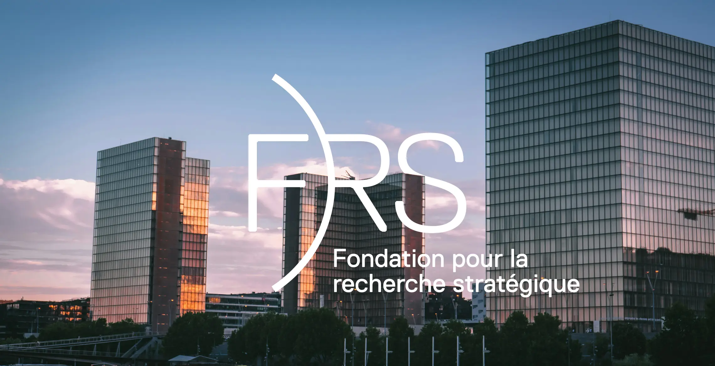 02_FRS-logo-identite-visuelle-branding-signe-design-strategy-thinktank